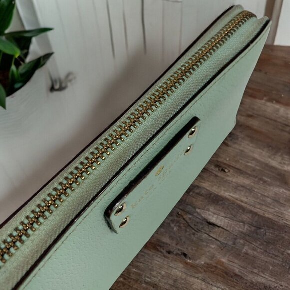 Kate Spade Wellesley Neda Wallet Large Zip Mint Mojito Green Leather WLRU-1153 - Picture 15 of 15